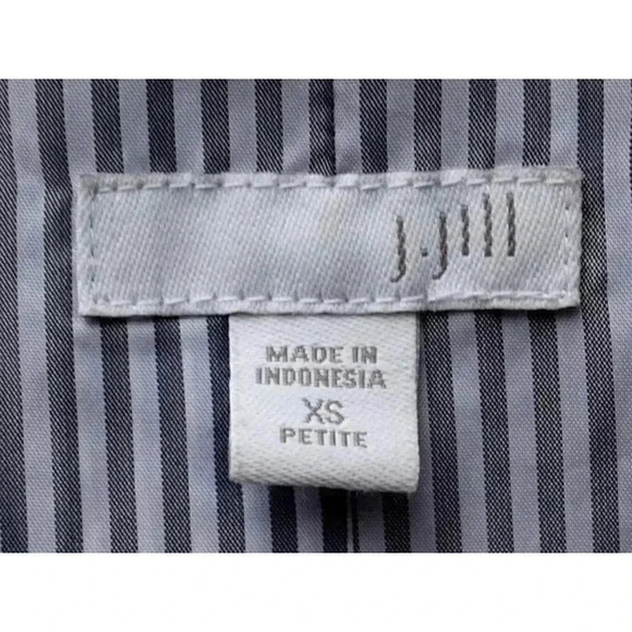 J. Jill Womens Jacket Coat Black Windbreaker Full Zip Pockets Hooded Petites XS - Picture 7 of 10